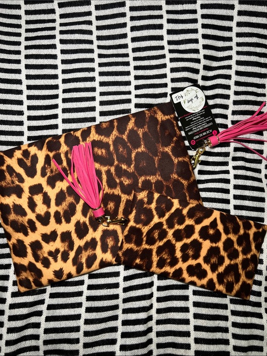 Makeup Junkie Handbags - Bundle of 2! Leopard Print Cosmetic Pouches Set with Pink Tassel Accent